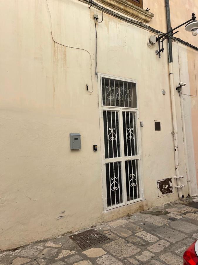 History Station Apartment Brindisi Exterior photo